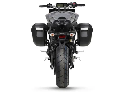 TRACER 900 GT con maleta 2